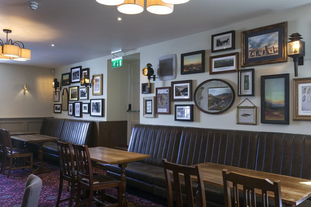 The White Hart Hotel Wetherspoon Okehampton Eksteriør billede