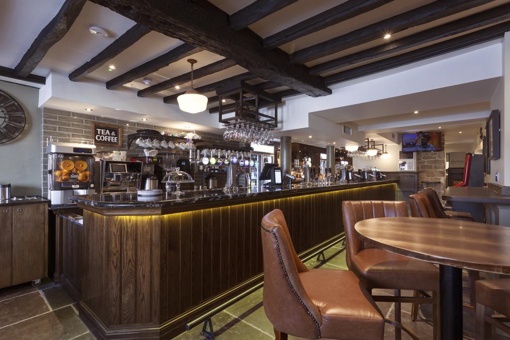 The White Hart Hotel Wetherspoon Okehampton Eksteriør billede